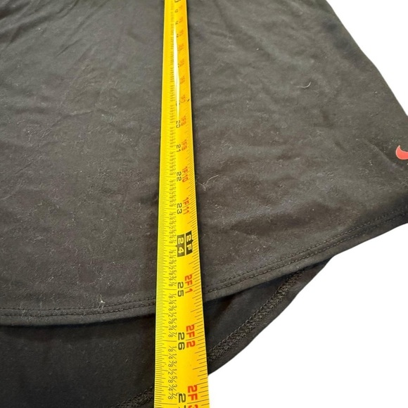 A211- Nike Dri Fit tank top with red accents #activewear #nike - Picture 5 of 5